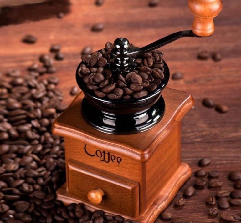 Жерновая или ножовая кофемолка: в чем разница и что лучше для вашего кофе