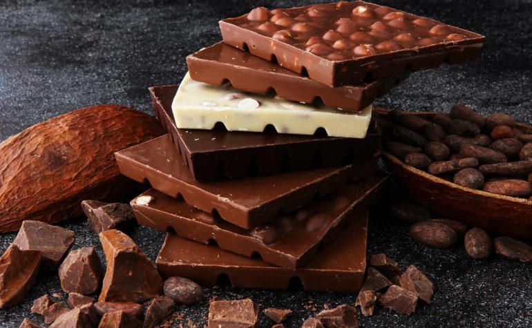 Темный, молочный или белый: какой шоколад проще приготовить дома