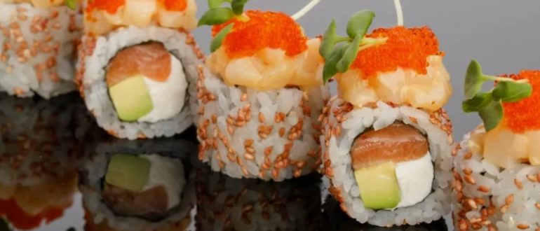 Что выбрать сегодня — классические суши или авторские роллы с необычными начинками